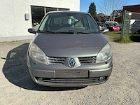Renault megane scenic uit 2005 - afbeelding 12 van  73