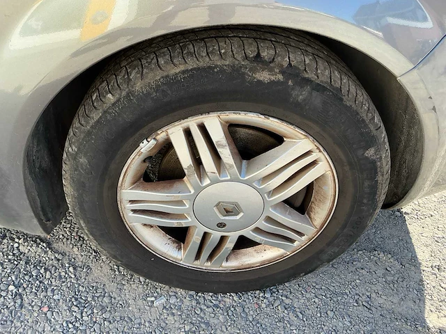 Renault megane scenic uit 2005 - afbeelding 38 van  73