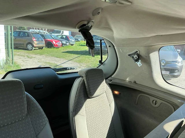 Renault megane scenic uit 2005 - afbeelding 63 van  73