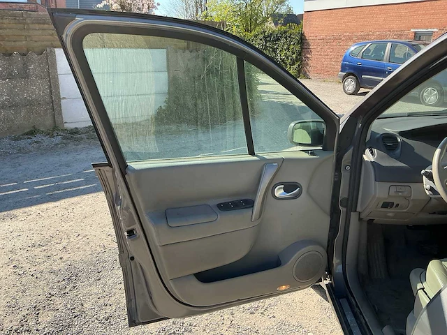 Renault megane scenic uit 2005 - afbeelding 73 van  73