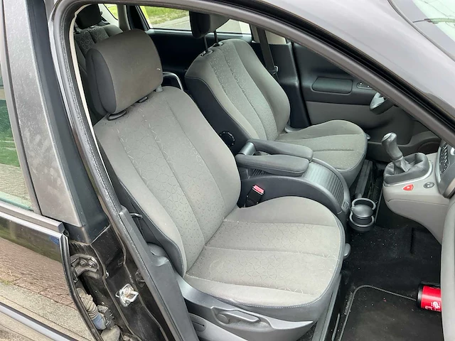 Renault megane scenic uit 2009 - afbeelding 18 van  56