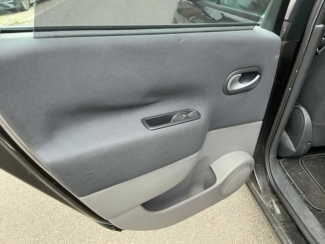 Renault megane scenic uit 2009 - afbeelding 21 van  56