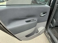 Renault megane scenic uit 2009 - afbeelding 21 van  56