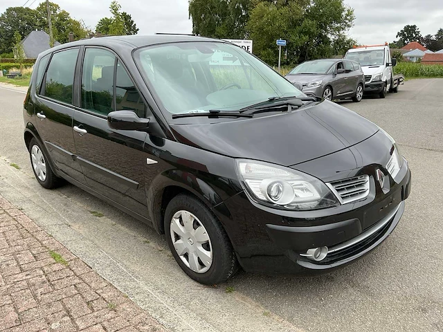 Renault megane scenic uit 2009 - afbeelding 23 van  56