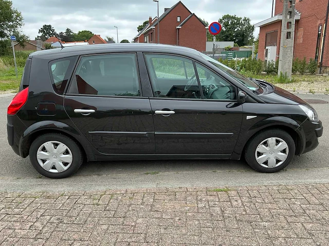 Renault megane scenic uit 2009 - afbeelding 34 van  56