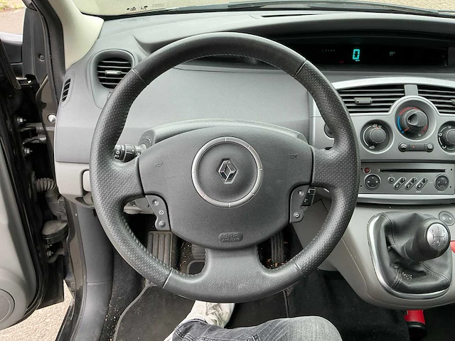 Renault megane scenic uit 2009 - afbeelding 7 van  56