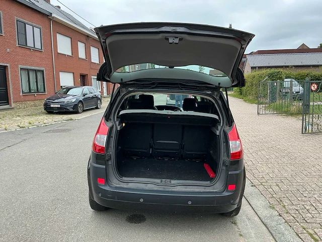 Renault megane scenic uit 2009 - afbeelding 25 van  56