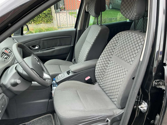 Renault megane scenic uit 2011 - afbeelding 5 van  69