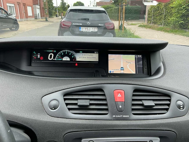 Renault megane scenic uit 2011 - afbeelding 10 van  69