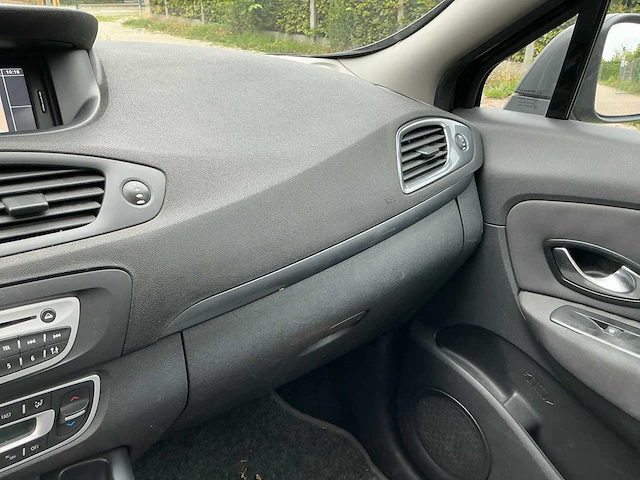 Renault megane scenic uit 2011 - afbeelding 16 van  69