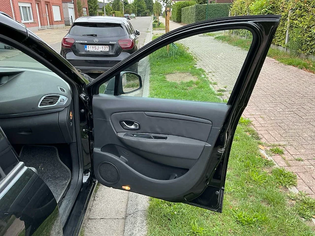Renault megane scenic uit 2011 - afbeelding 17 van  69
