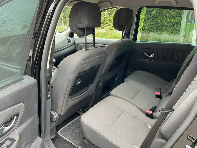 Renault megane scenic uit 2011 - afbeelding 27 van  69
