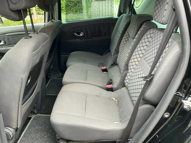 Renault megane scenic uit 2011 - afbeelding 28 van  69