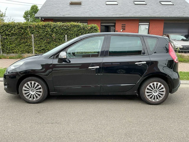 Renault megane scenic uit 2011 - afbeelding 68 van  69