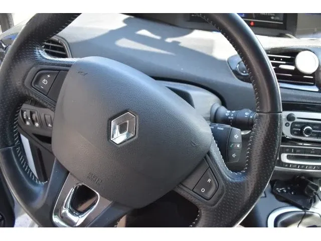 Renault megane scenic - afbeelding 27 van  34