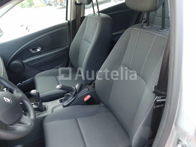 Renault megane stationwagen (2012-11.926 km) - vin vf1kz1a0748073924 - afbeelding 7 van  28