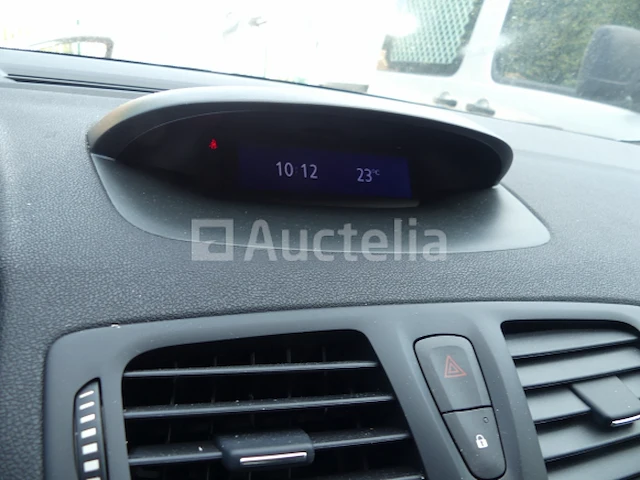 Renault megane stationwagen (2012-11.926 km) - vin vf1kz1a0748073924 - afbeelding 10 van  28