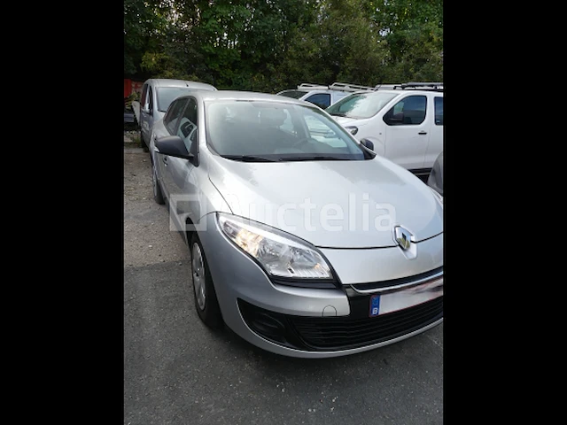 Renault megane stationwagen (2012-11.926 km) - vin vf1kz1a0748073924 - afbeelding 22 van  28
