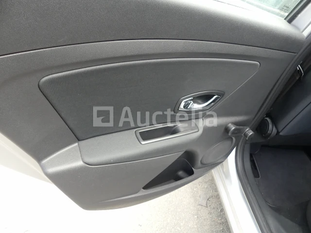 Renault megane stationwagen (2012-18.182 km) - vin vf1kz1a074873936 - afbeelding 2 van  33
