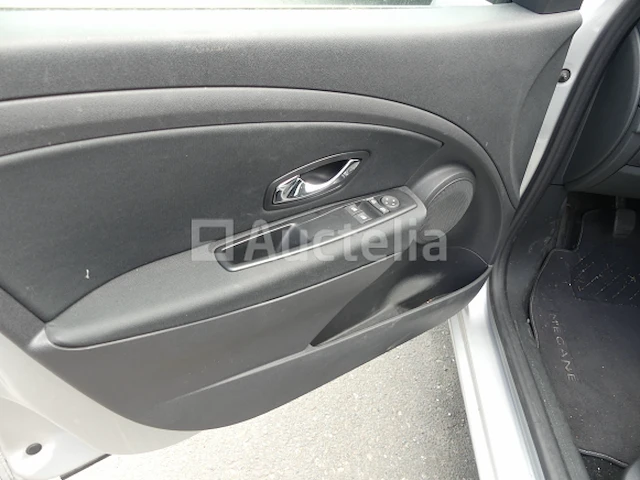Renault megane stationwagen (2012-18.182 km) - vin vf1kz1a074873936 - afbeelding 5 van  33