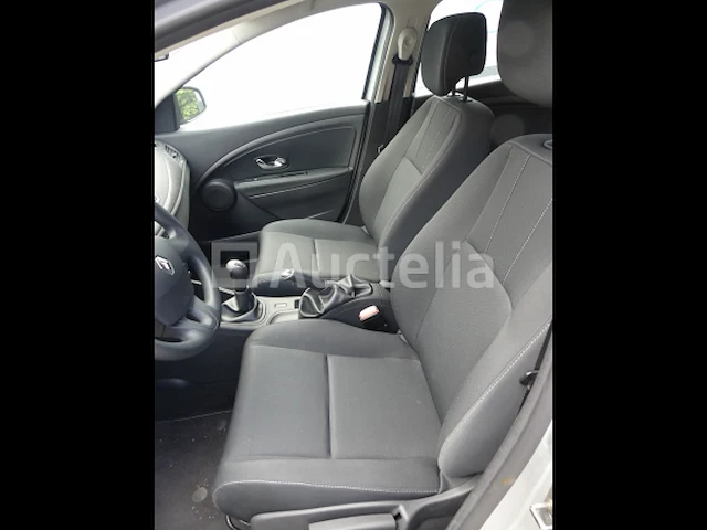 Renault megane stationwagen (2012-18.182 km) - vin vf1kz1a074873936 - afbeelding 6 van  33