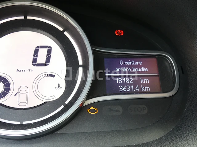 Renault megane stationwagen (2012-18.182 km) - vin vf1kz1a074873936 - afbeelding 17 van  33