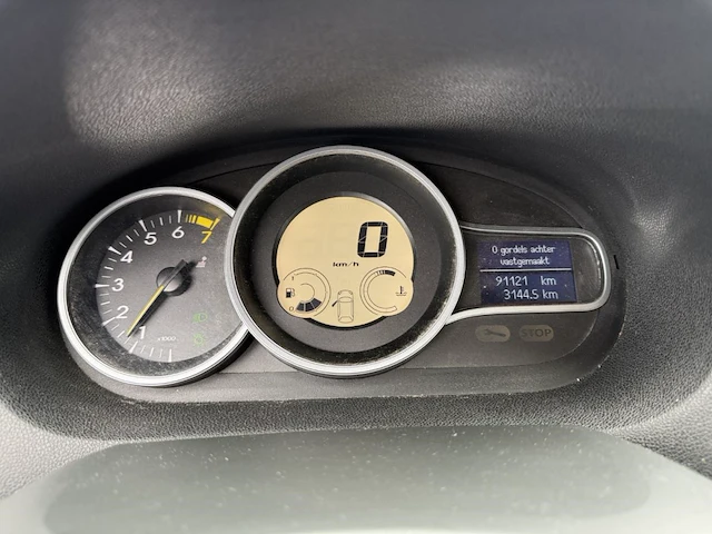 Renault megane sw collection 2012 - 1.6i authentique 110, 2012 - afbeelding 2 van  29