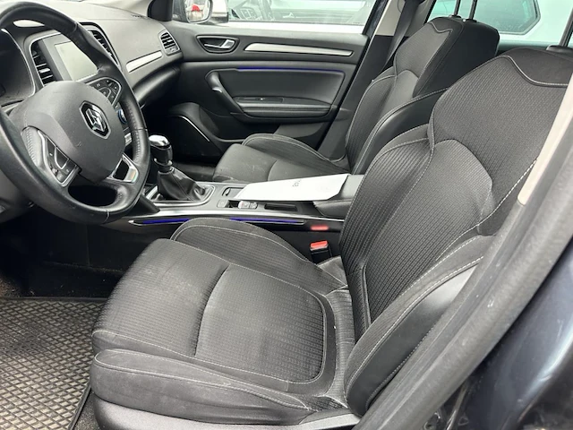 Renault megane sw megane sw 1.33 tce intens gpf 140, 2019 - afbeelding 21 van  24