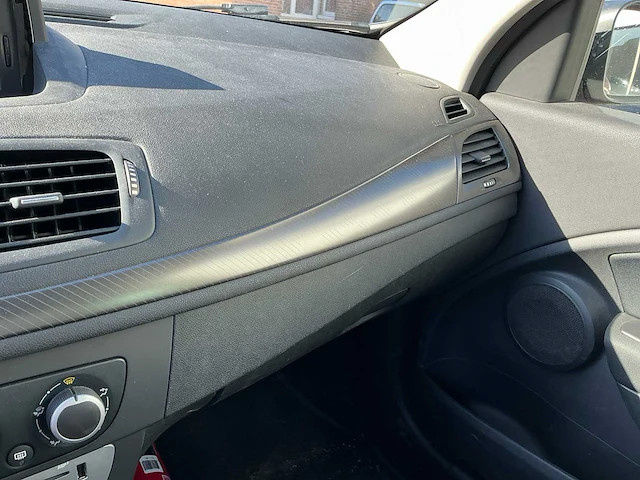 Renault megane uit 2013 - afbeelding 14 van  54