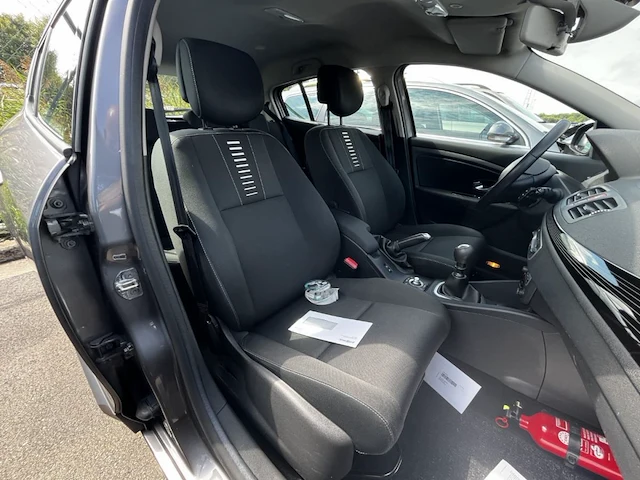 Renault megane,2011 - afbeelding 15 van  32