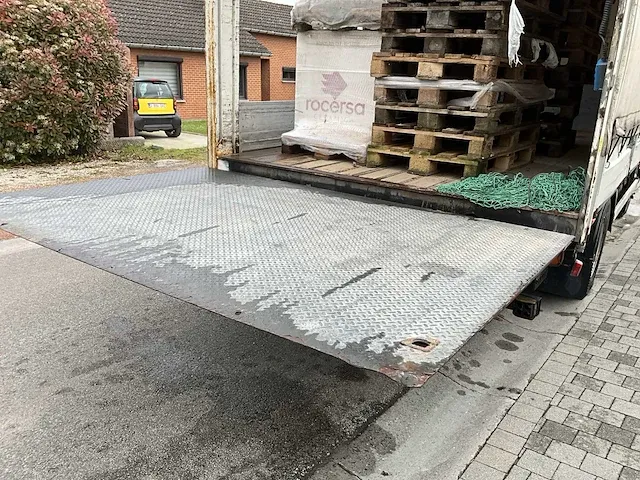 Renault midlum vrachtwagen - afbeelding 19 van  39