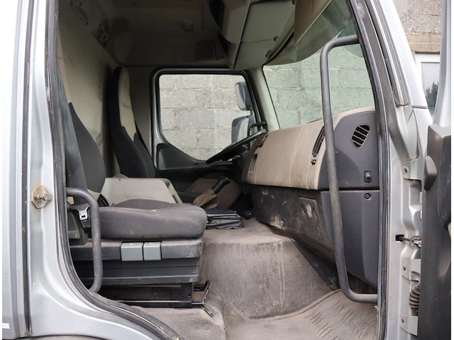 Renault premium - vin: vf629aha000004185 - afbeelding 8 van  27