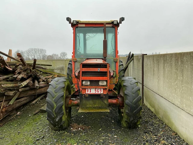 Renault r781-4 vierwielaangedreven landbouwtractor - afbeelding 6 van  13