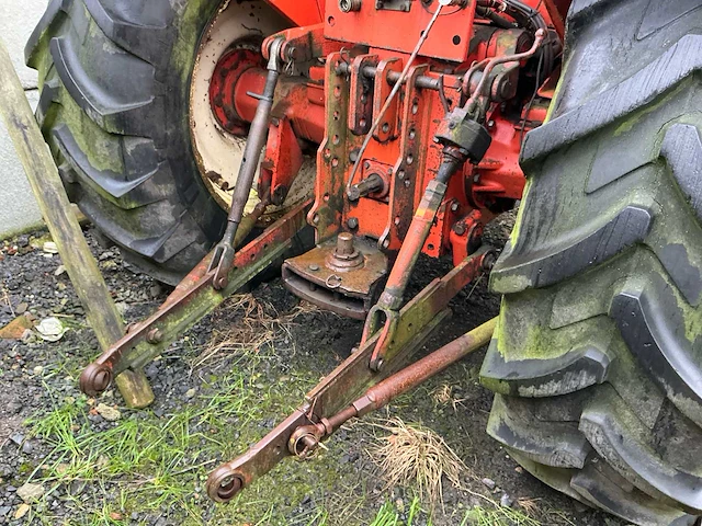 Renault r781-4 vierwielaangedreven landbouwtractor - afbeelding 9 van  13