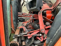 Renault r781-4 vierwielaangedreven landbouwtractor - afbeelding 11 van  13