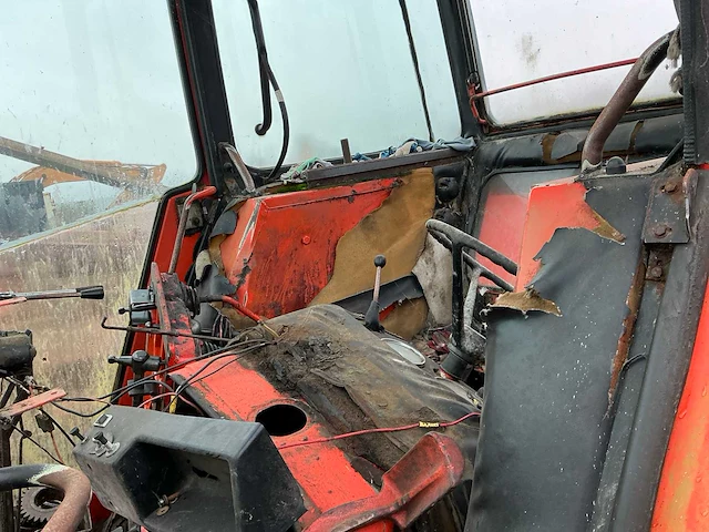 Renault r781-4 vierwielaangedreven landbouwtractor - afbeelding 12 van  13
