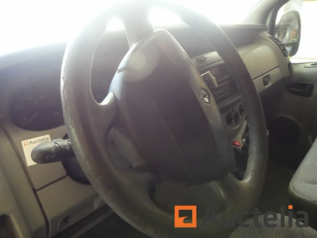 Renault traffic bestelwagen (2003-411.053 km-vin:vf1flaca63v180319) - afbeelding 9 van  23