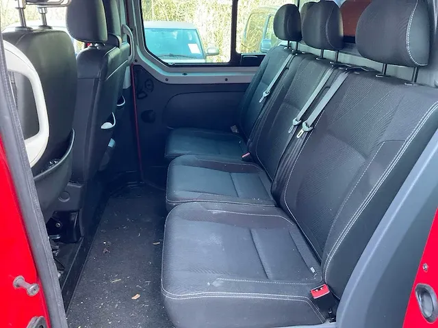 Renault trafic lichte vrachtwagen - afbeelding 5 van  33