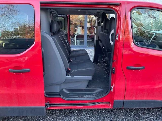 Renault trafic lichte vrachtwagen - afbeelding 21 van  33