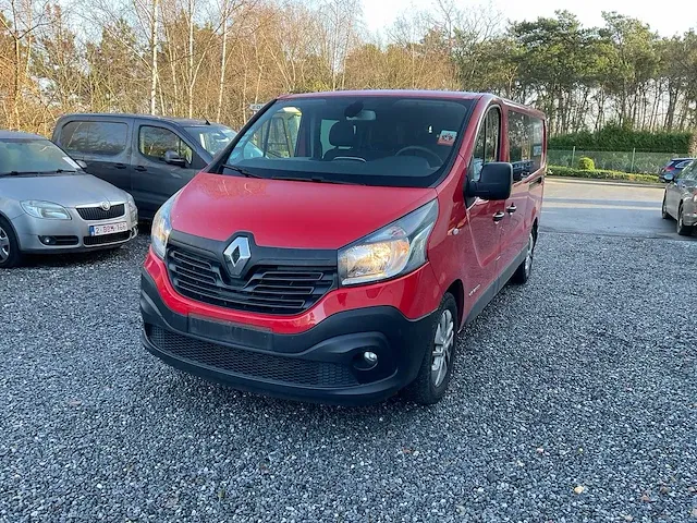 Renault trafic lichte vrachtwagen - afbeelding 12 van  33