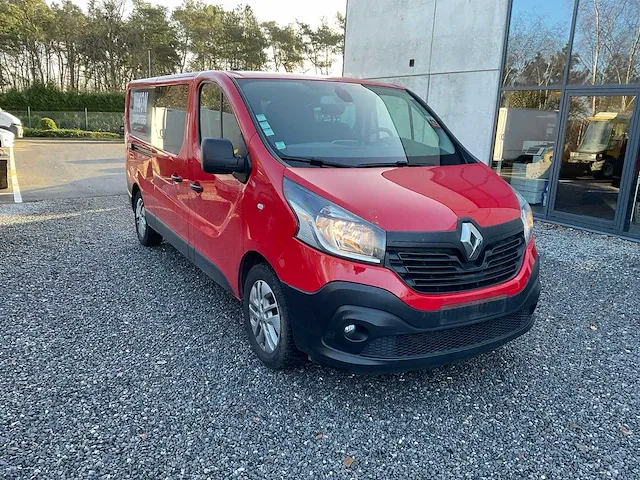 Renault trafic lichte vrachtwagen - afbeelding 28 van  33