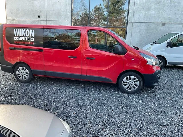 Renault trafic lichte vrachtwagen - afbeelding 30 van  33