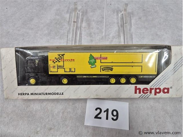 Renault truck - afbeelding 1 van  3