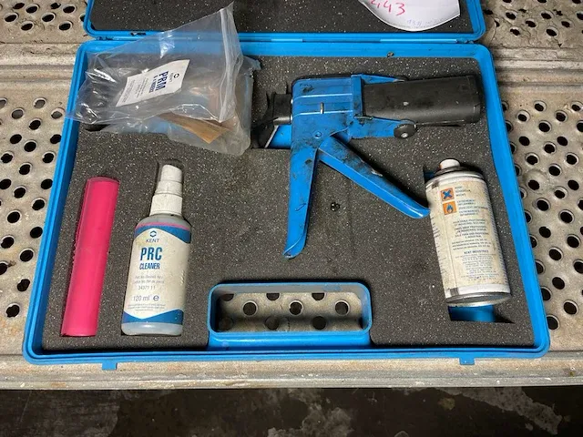 Rent plastiek repairkit - afbeelding 1 van  6