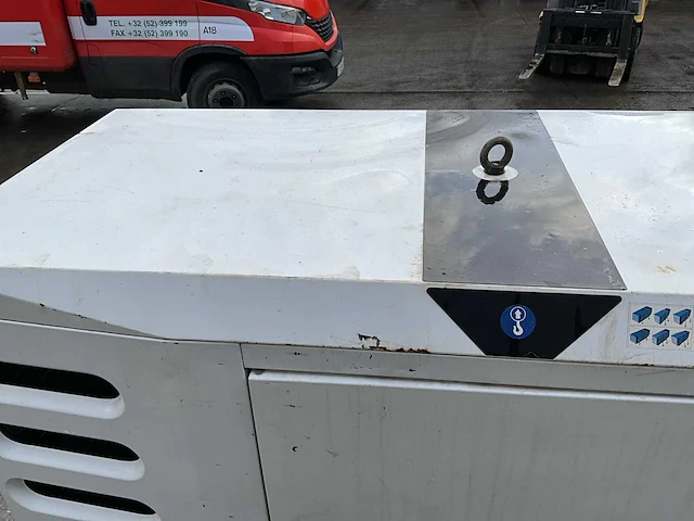 Rental power compact - r44 - stroomgenerator - 2014 - afbeelding 7 van  22