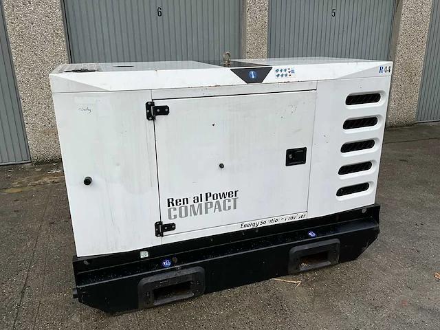Rental power compact - r44 - stroomgenerator - 2014 - afbeelding 16 van  22
