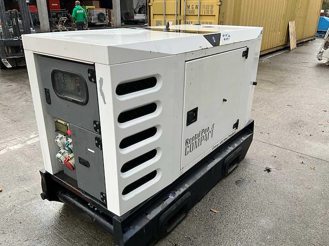 Rental power compact - r44 - stroomgenerator - 2014 - afbeelding 22 van  22