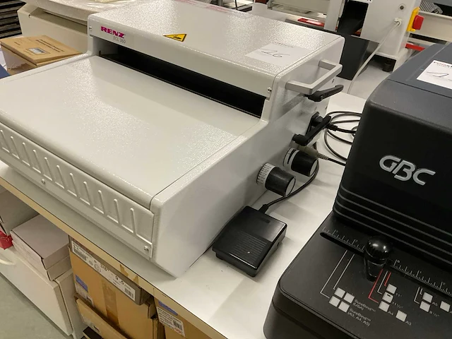 Renz ecl360 elektronische inbindmachine - afbeelding 3 van  7