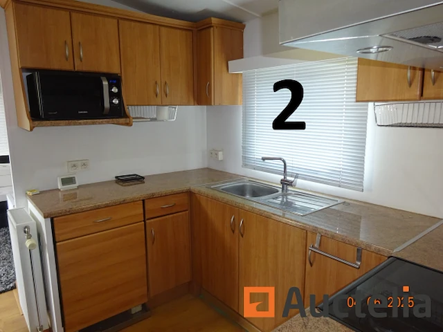 Residentiële caravan - afbeelding 6 van  17