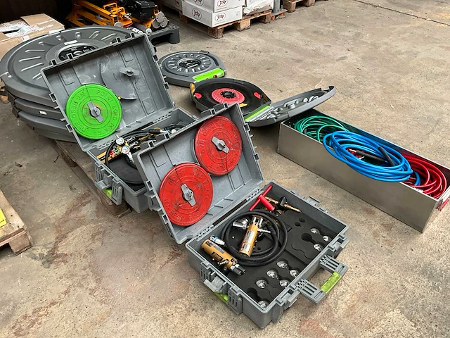 Resqtec luchtkussens (8x) + toebehoren - afbeelding 2 van  9